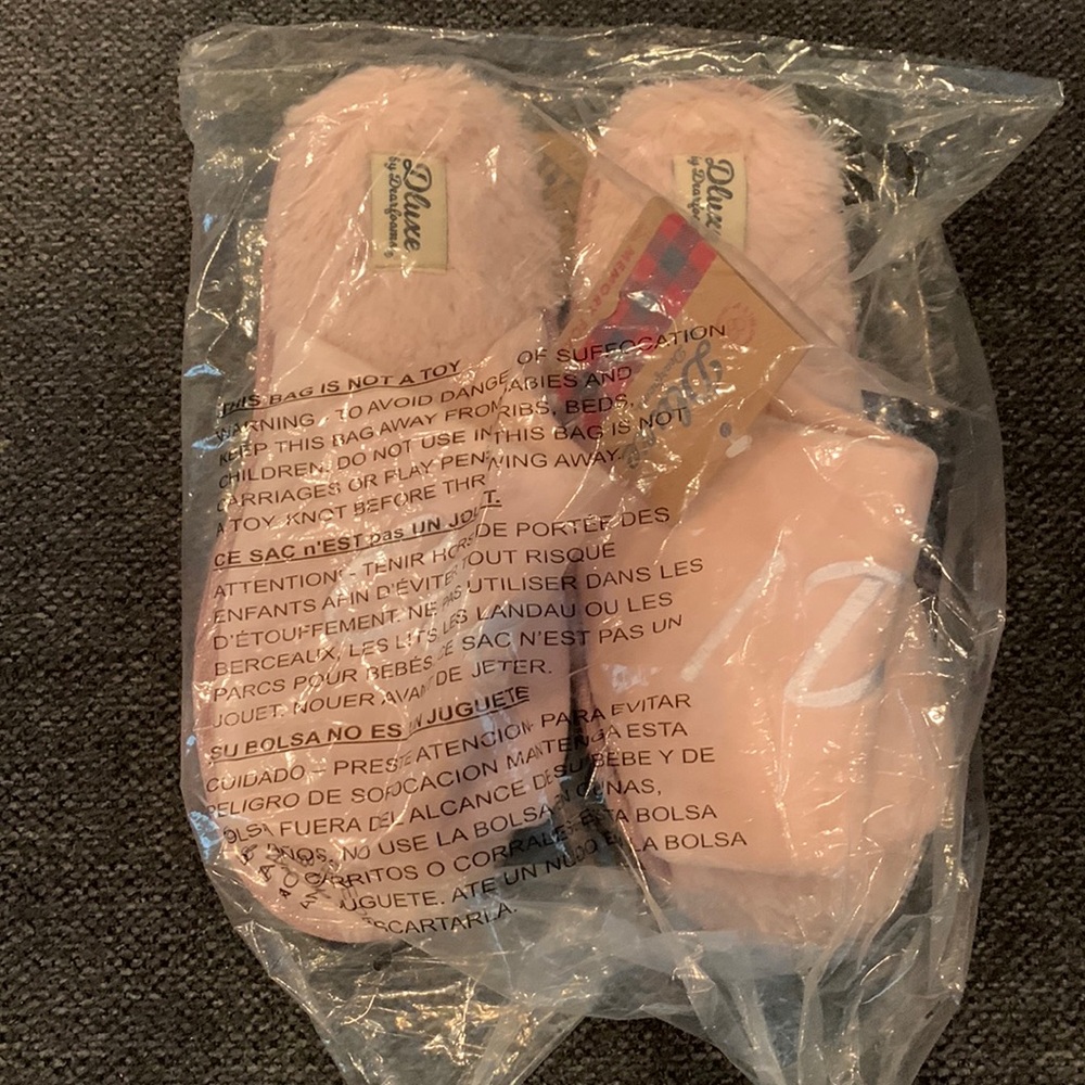I do crew slippers